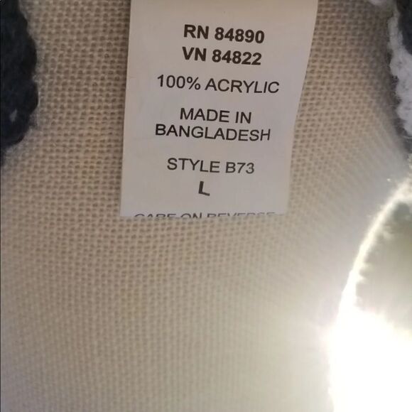 Extra long geometric pullover sweater - Picture 6 of 6